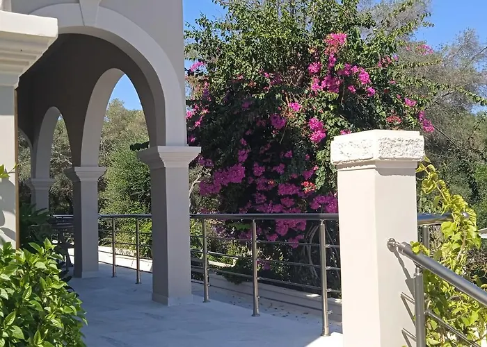 Sailors Luxury Ferienhaus Agia Pelagia Chlomou