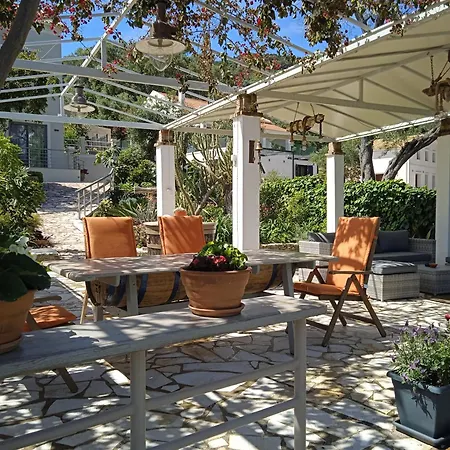 Sailors Luxury Holiday home Agia Pelagia Chlomou