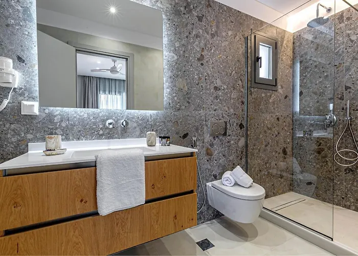 Sailors Luxury Agia Pelagia Chlomou
