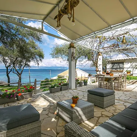 Sailors Luxury * Agia Pelagia Chlomou